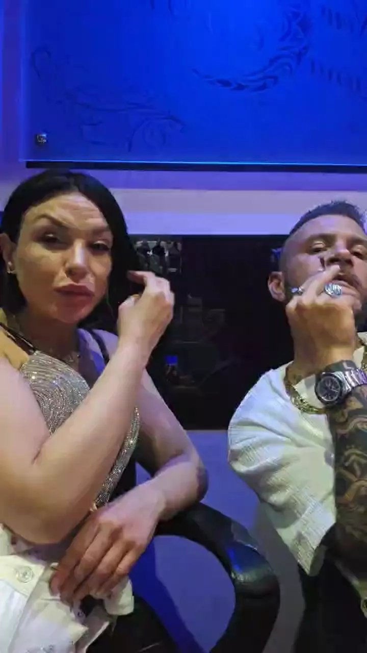 Offline RomeoeGiuliet23 on Cam4