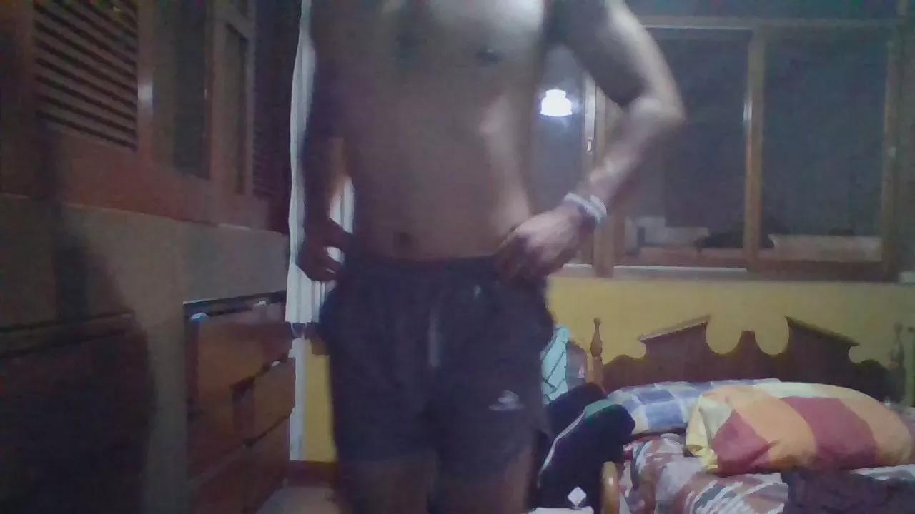 Ronronero on Cam4 