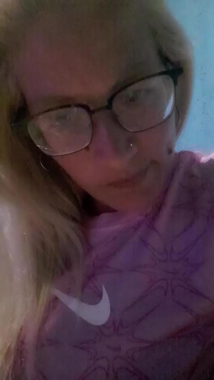 Rusherking91 on Cam4 
