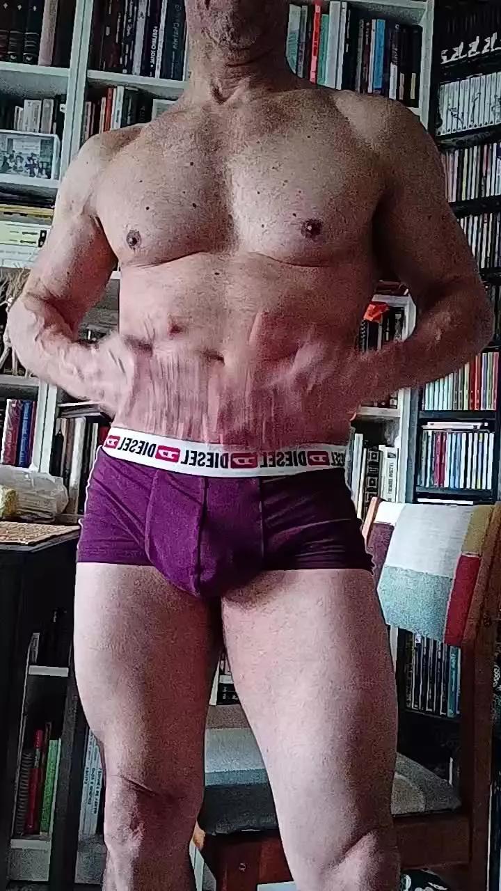 saarad0 on Cam4 