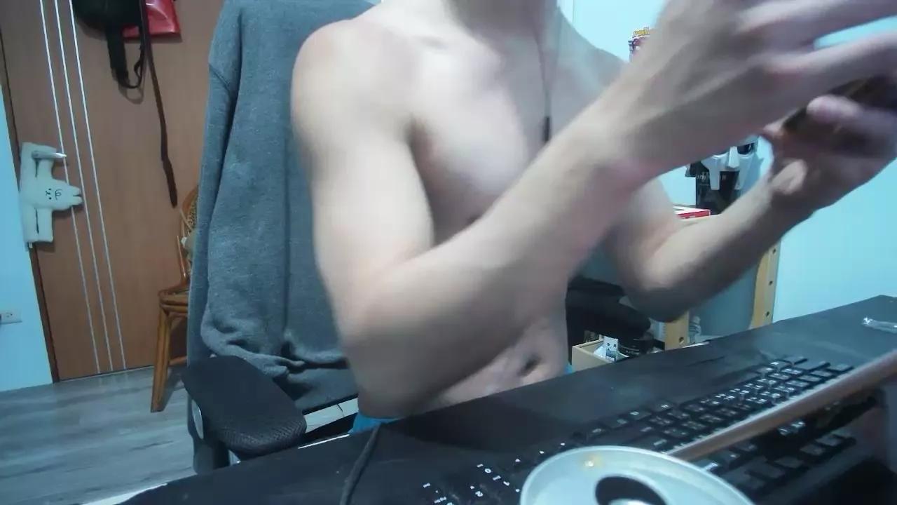 santimunez99 on Cam4 