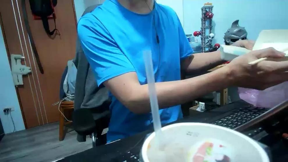 santimunez99 on Cam4 