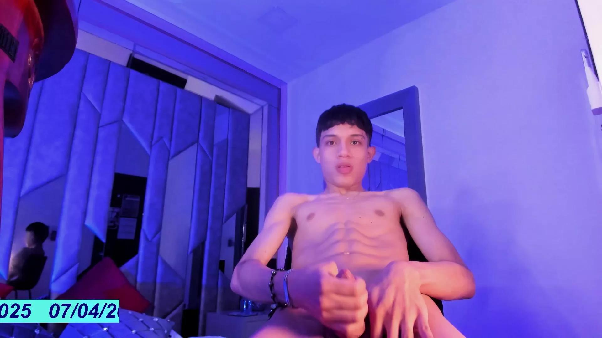 Sebax_Young on Cam4 