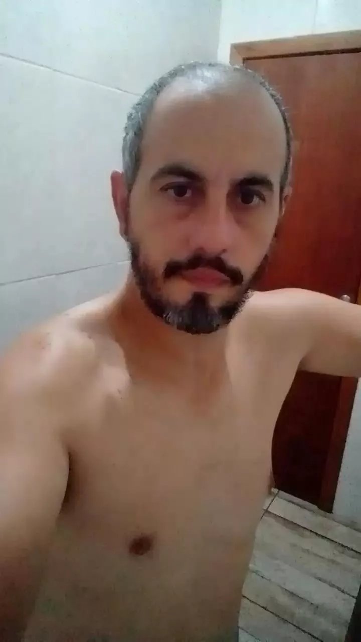 Offline sedutor410 on Cam4