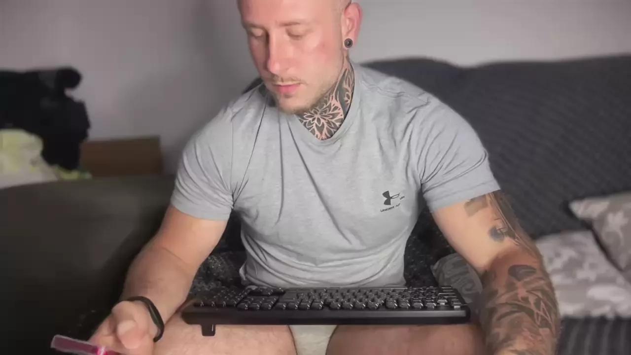 sergio300PL on Cam4 