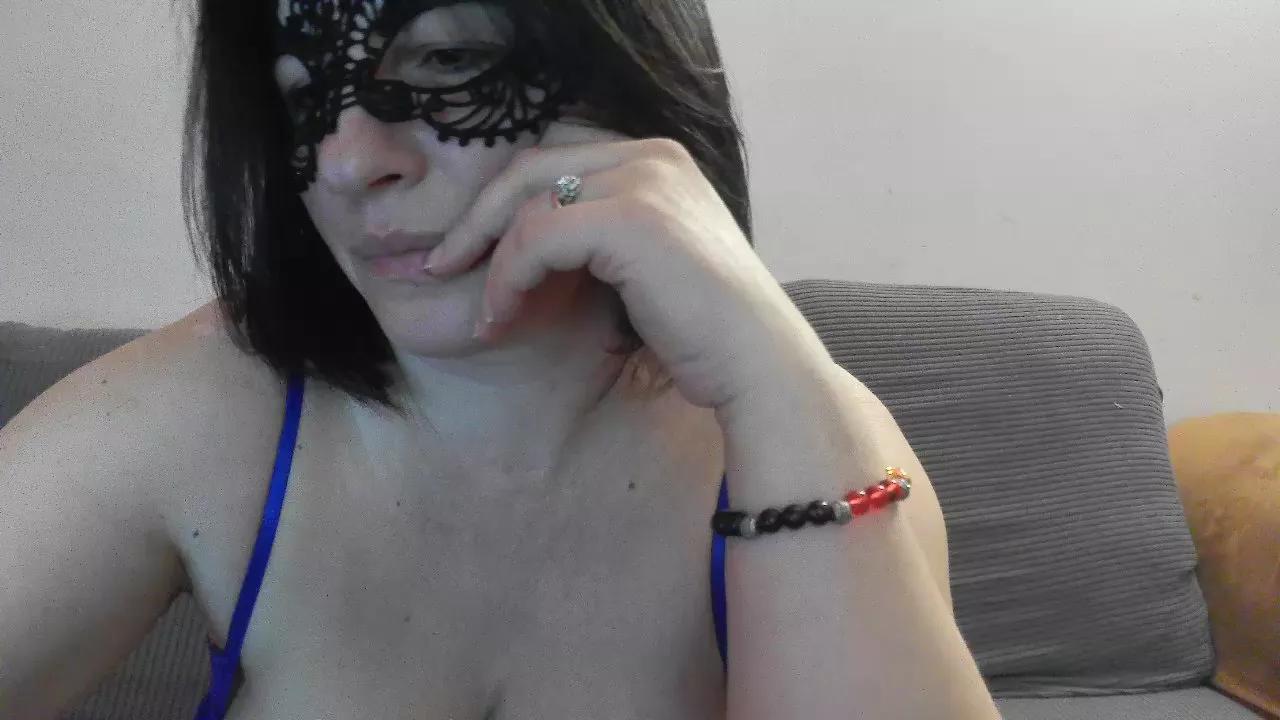 SessoinMaschera on Cam4 