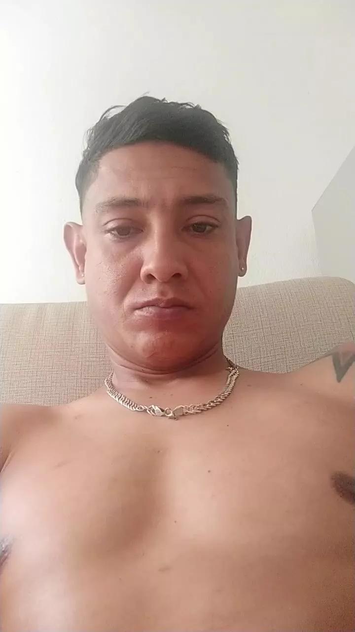 sexpaisa23 on Cam4 