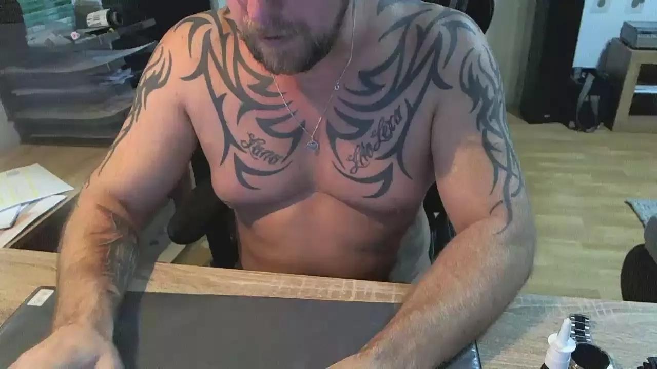 Sexsklave01 on Cam4 