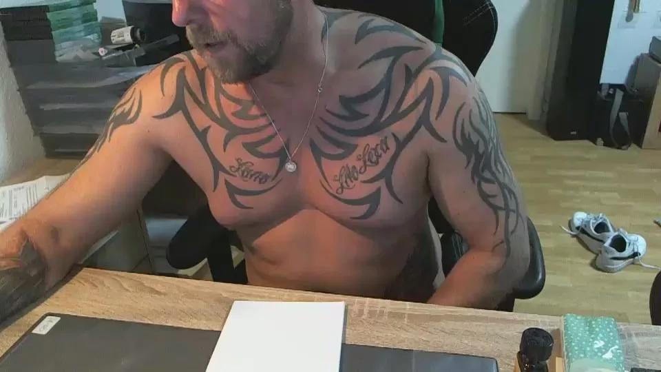 Sexsklave01 on Cam4 