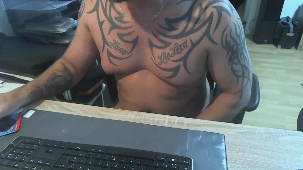 Sexsklave01 on Cam4 