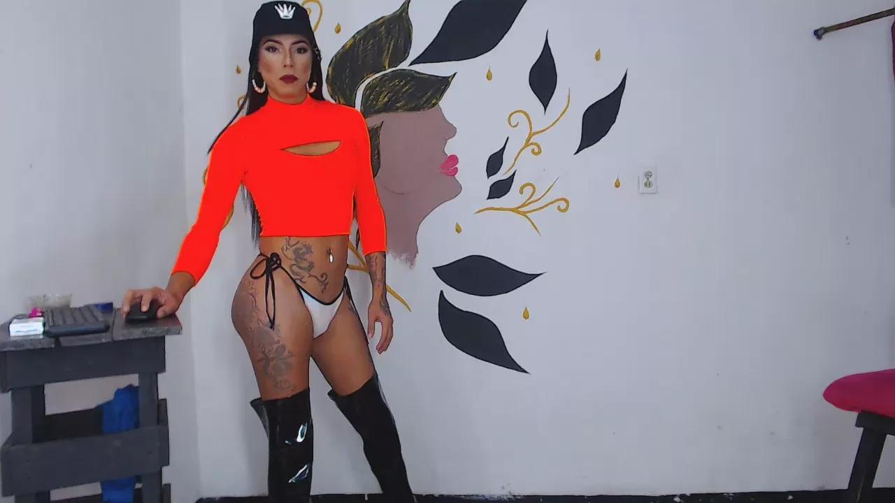 sextshotlatin on Cam4 