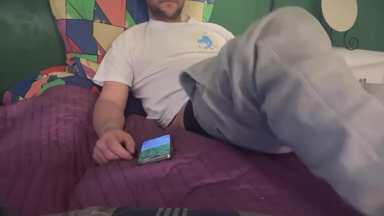 sk8_bong on Cam4 