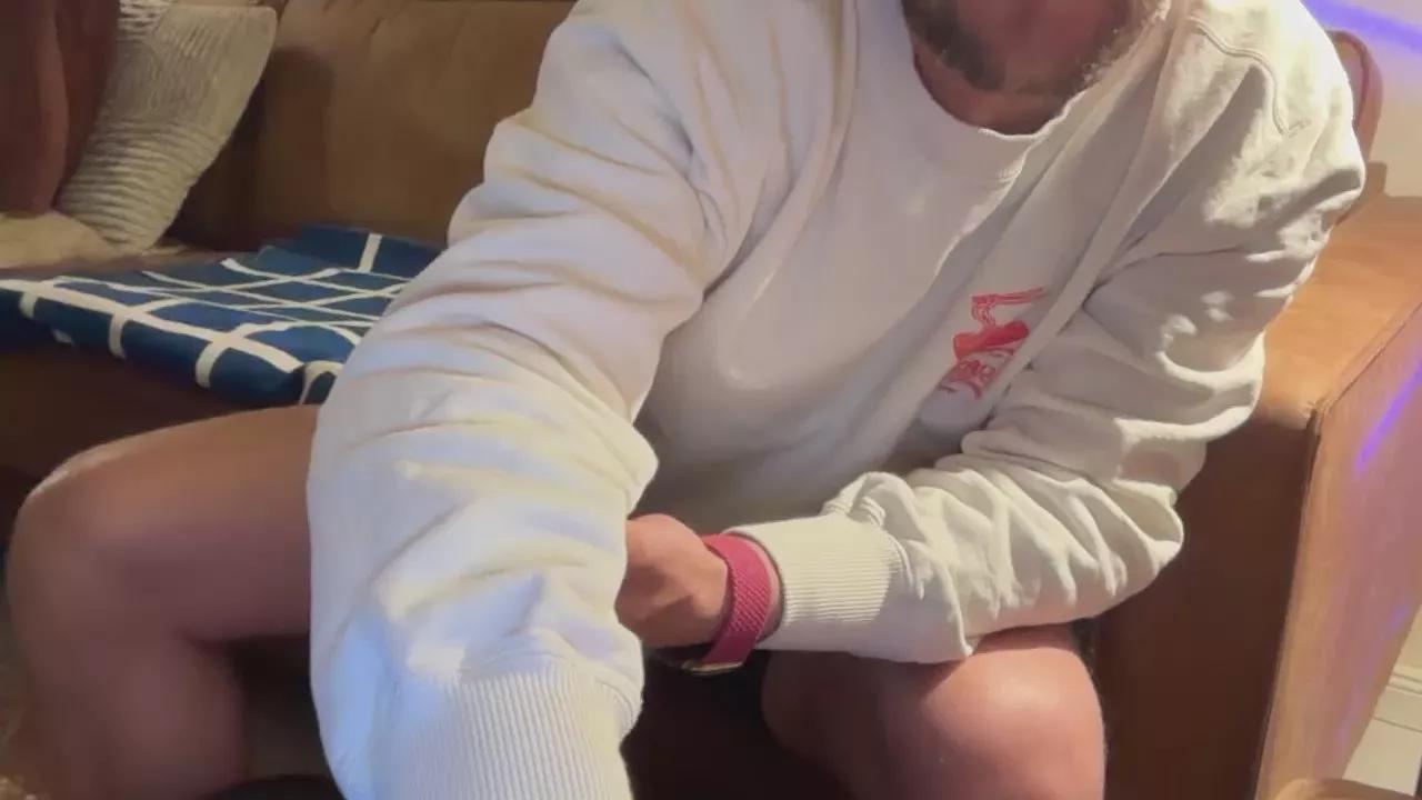 sk8_bong on Cam4 