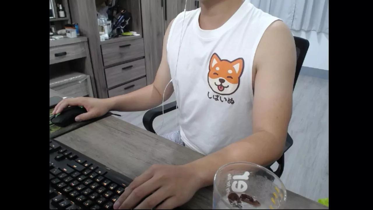 smallsmallwa on Cam4 