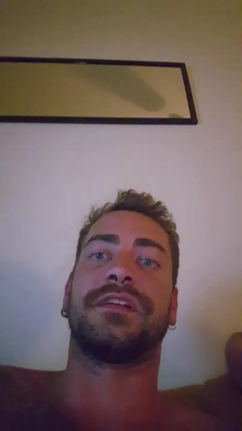 SteelMarcc1 on Cam4 