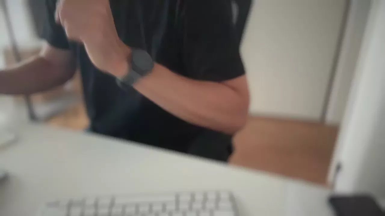 Offline Steephy222 on Cam4