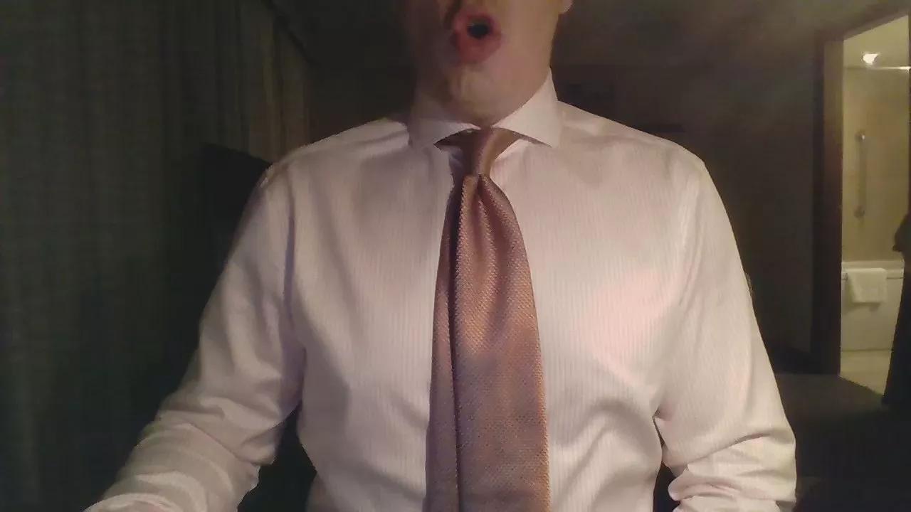 suitedfucker on Cam4 