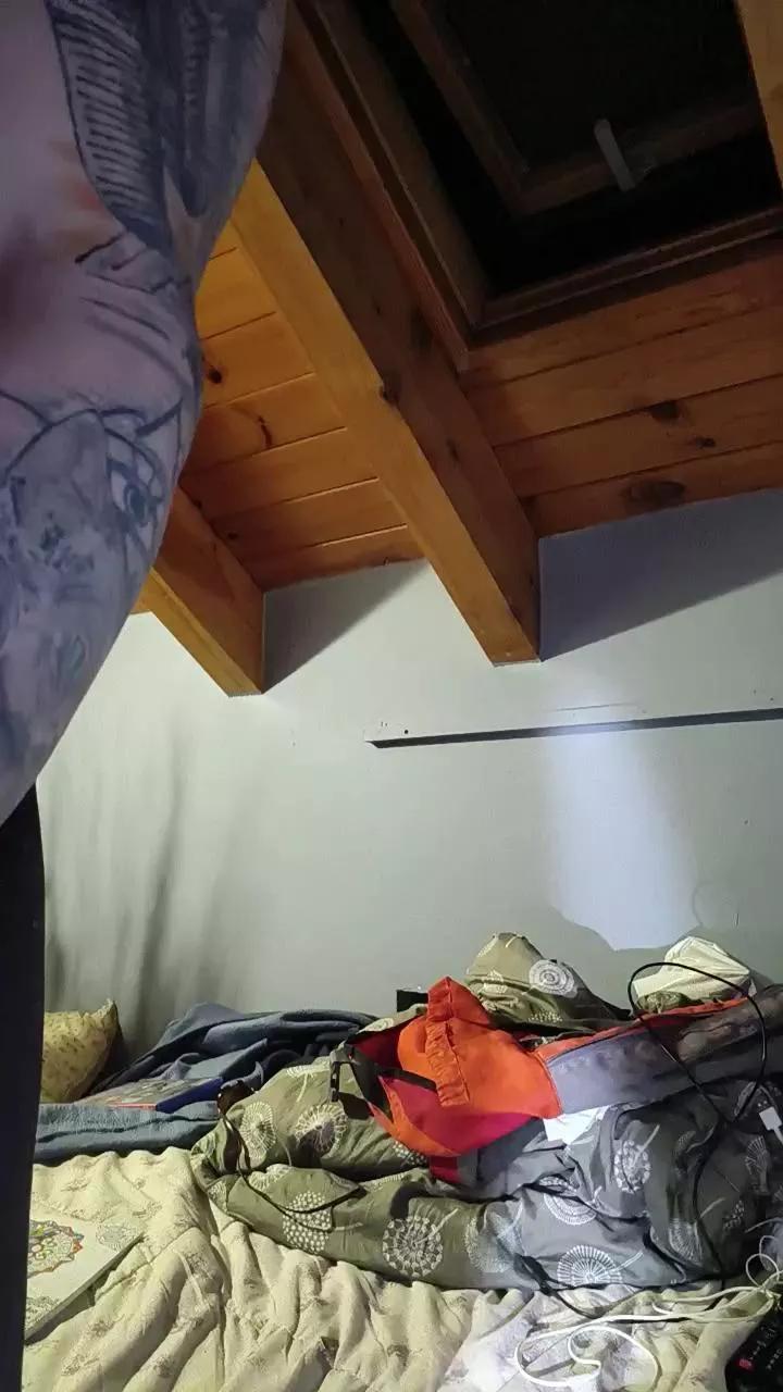 taruated24 on Cam4 