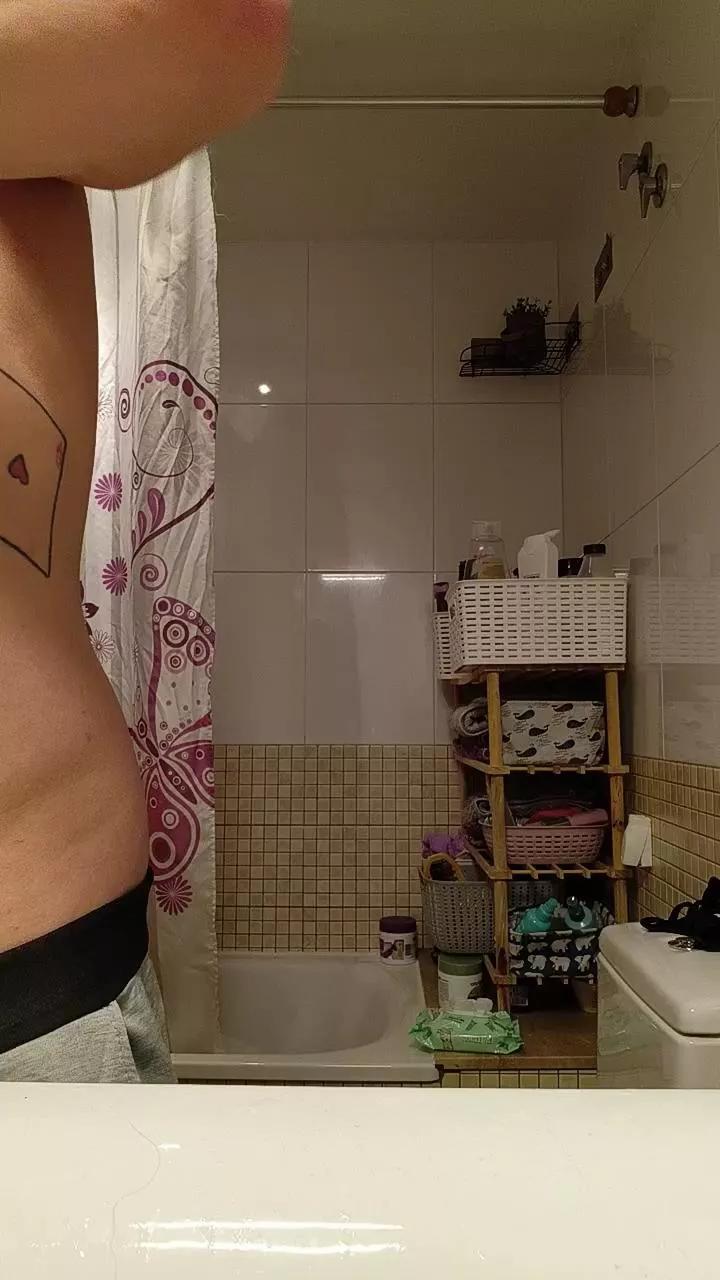 taruated24 on Cam4 