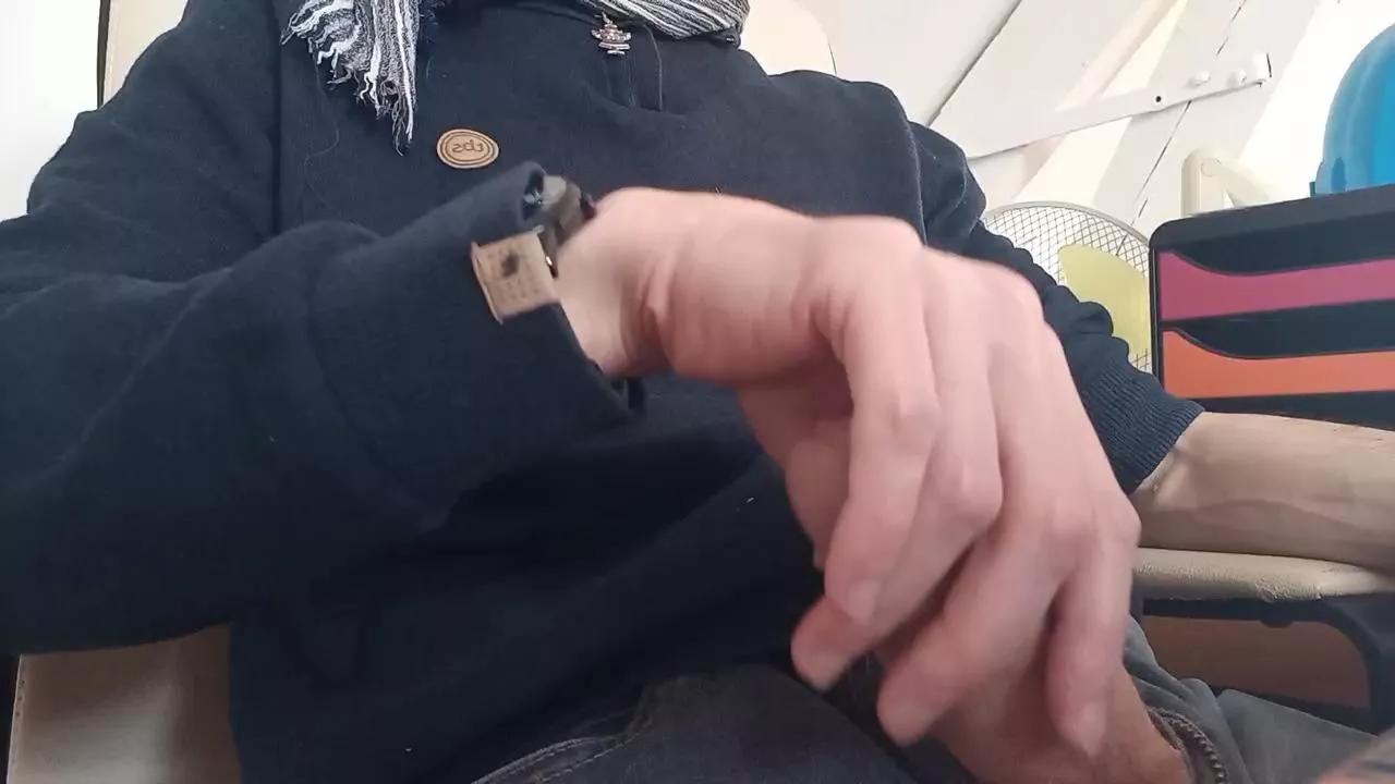 Tboner59 on Cam4 