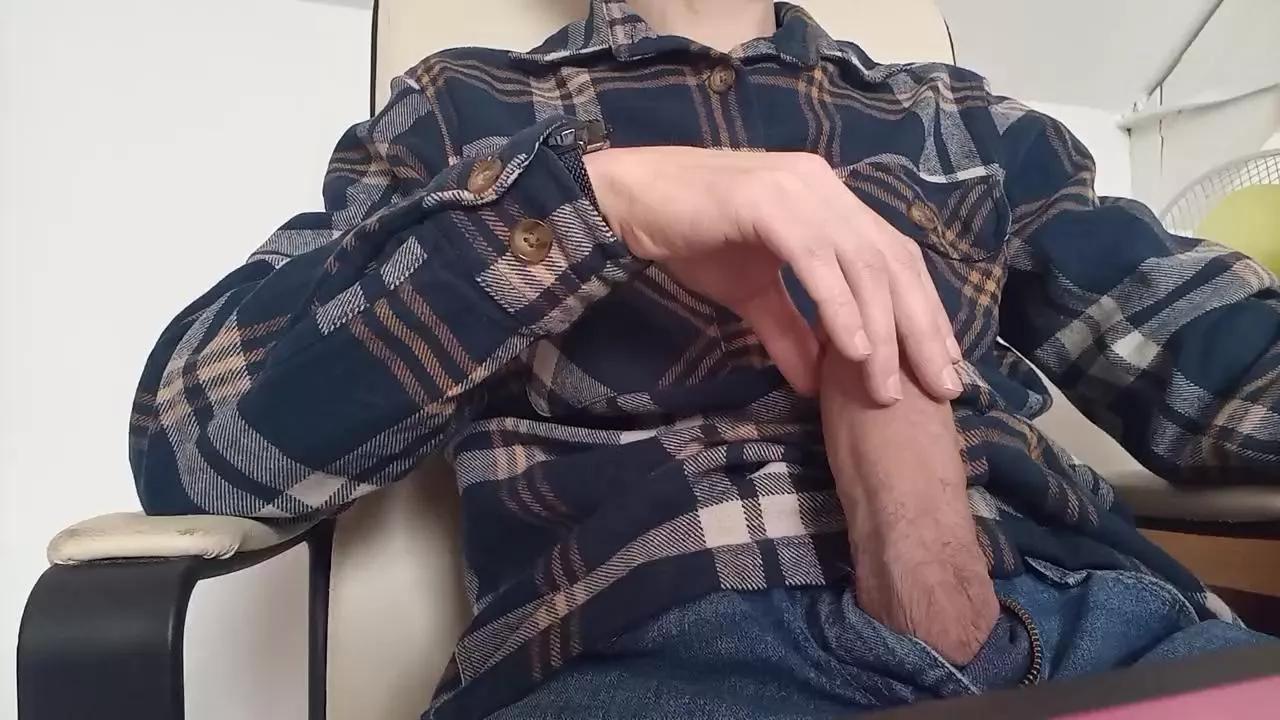 Tboner59 on Cam4 