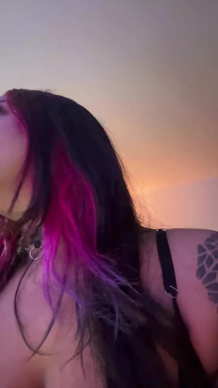 technob1tch on Cam4 
