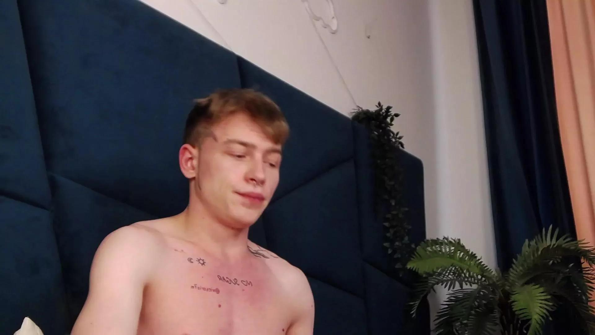 THEO__GREEN on Cam4 