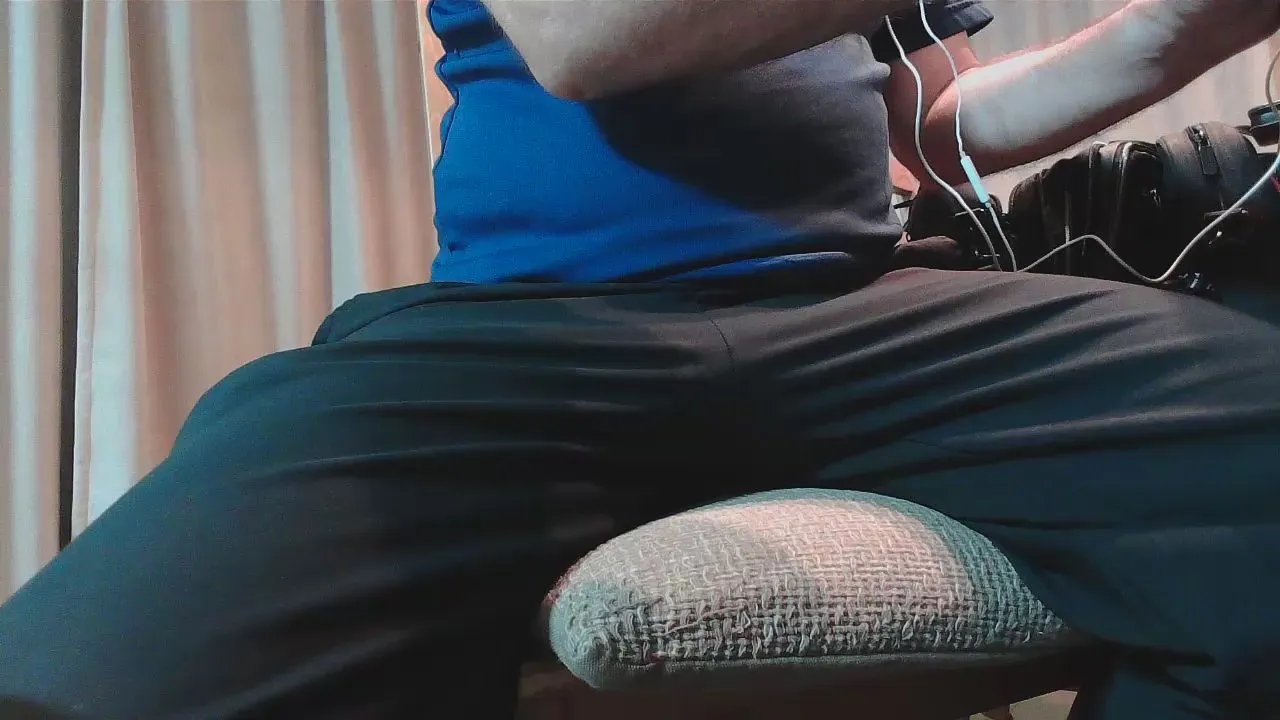 Offline thethefin on Cam4