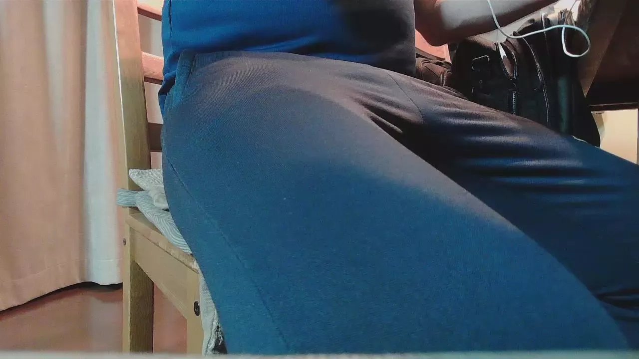 Offline thethefin on Cam4