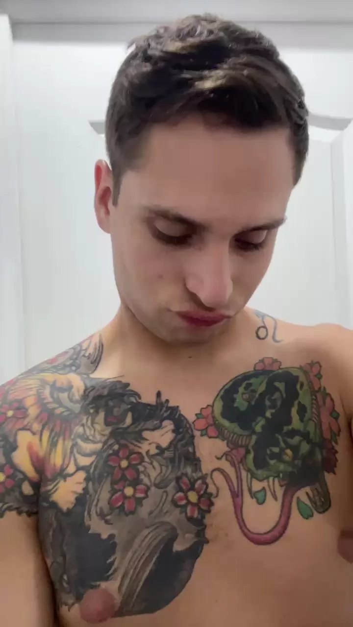 Offline thierryalbert2 on Cam4