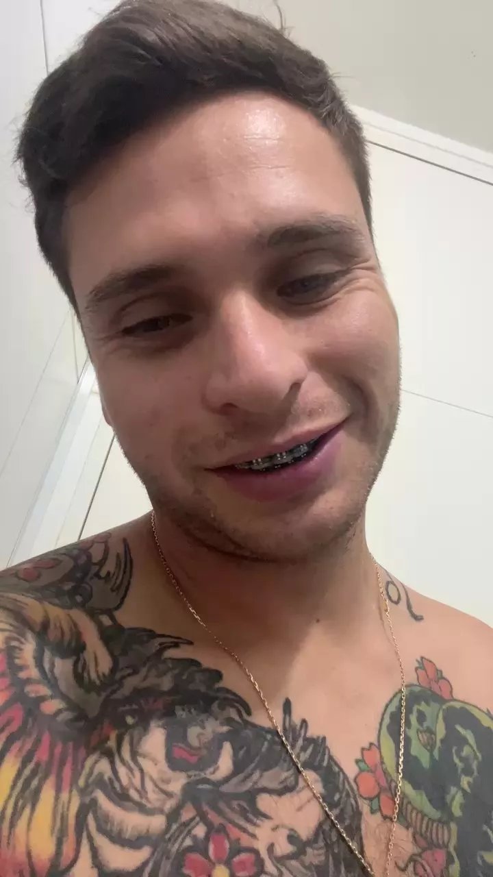 Offline thierryalbert2 on Cam4