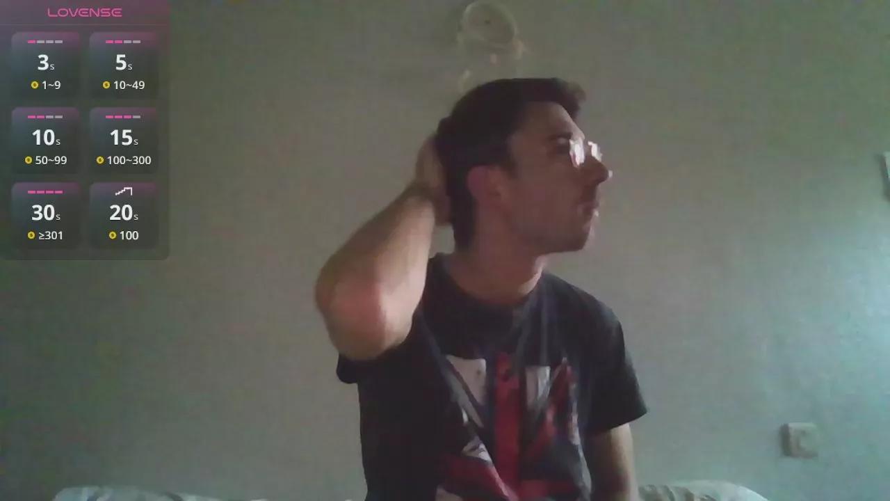 thomas954 on Cam4 
