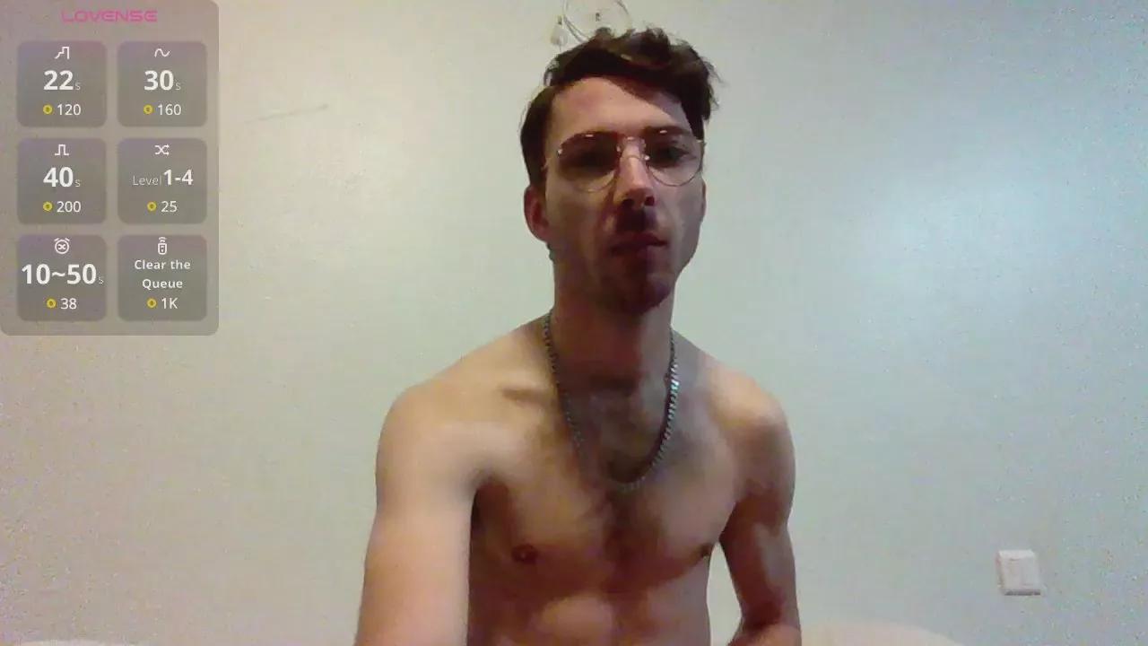 thomas954 on Cam4 