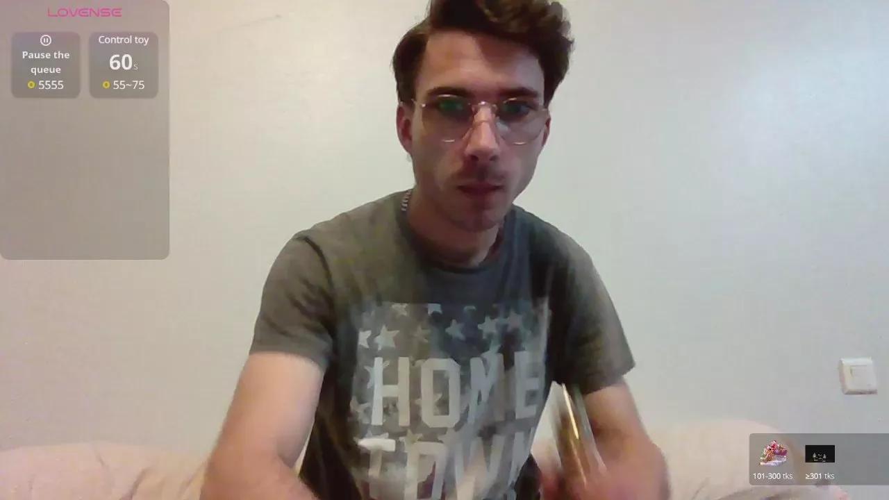 thomas954 on Cam4 