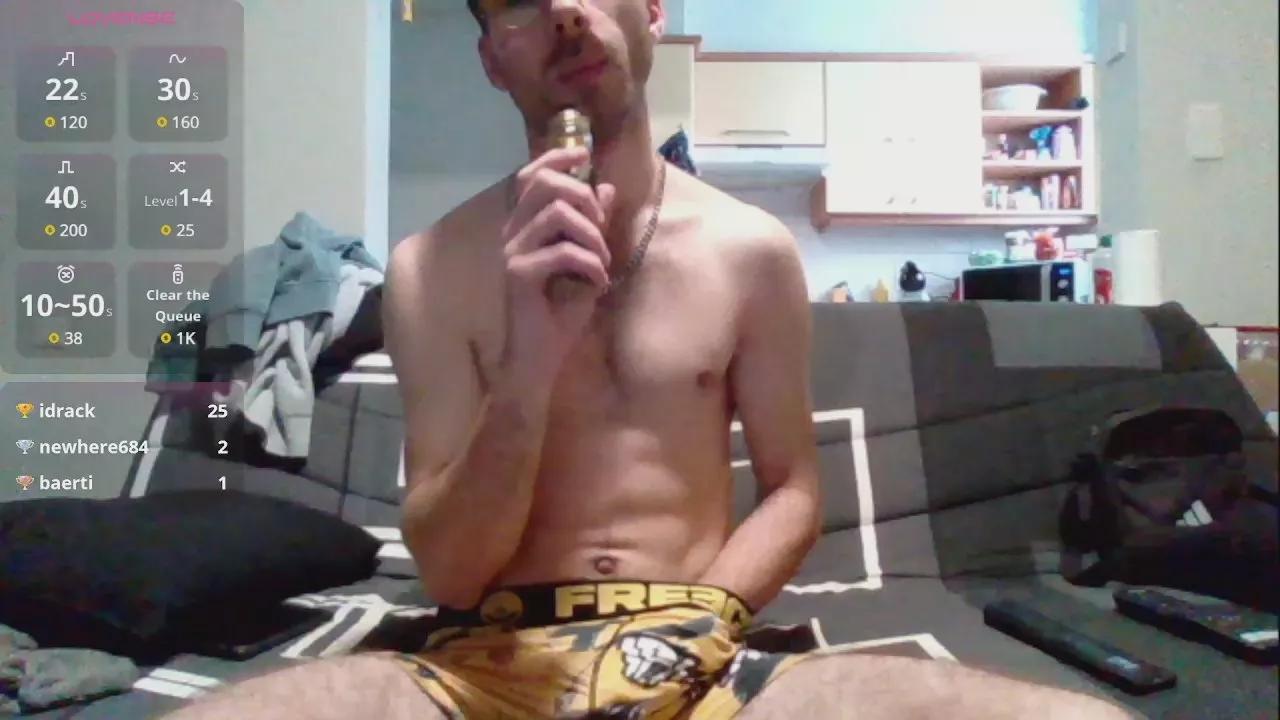 thomas954 on Cam4 