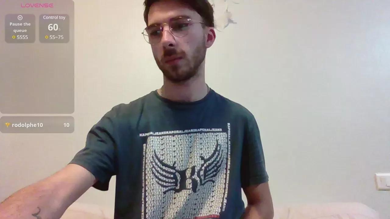 thomas954 on Cam4 