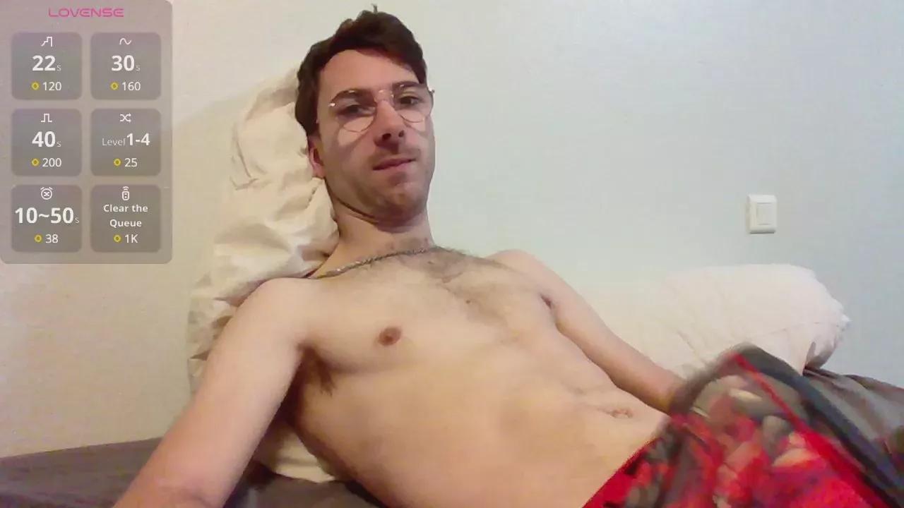 thomas954 on Cam4 