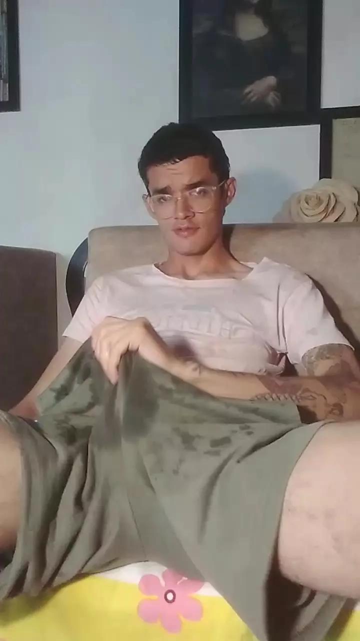 tim_2xxx on Cam4 
