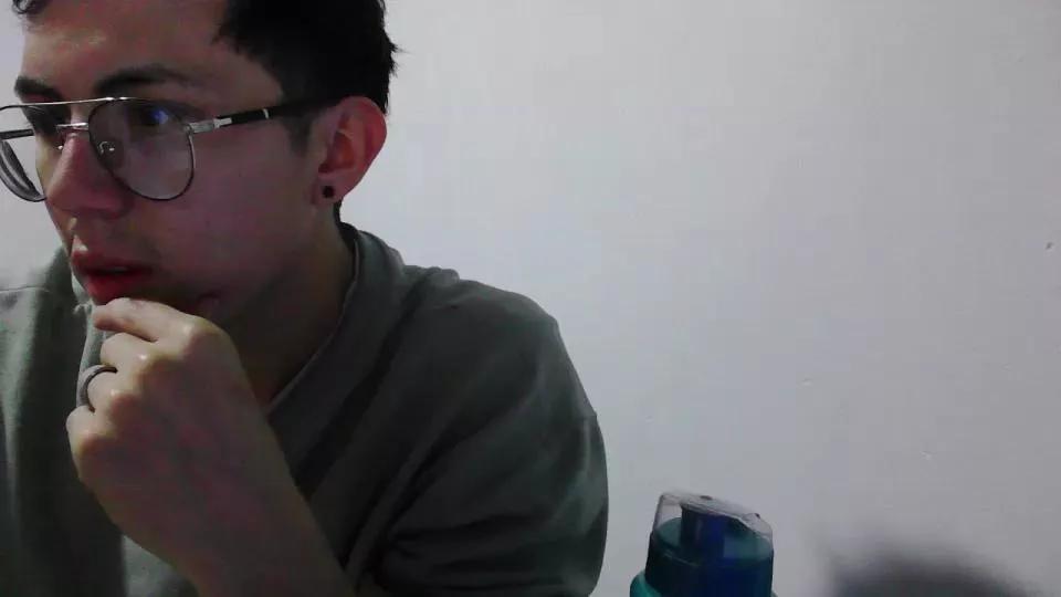 TinaNCharlie on Cam4 