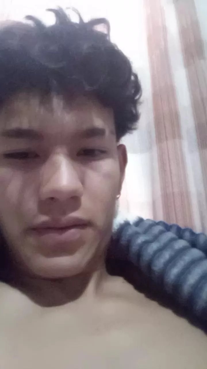 Offline tobiasgomez21 on Cam4