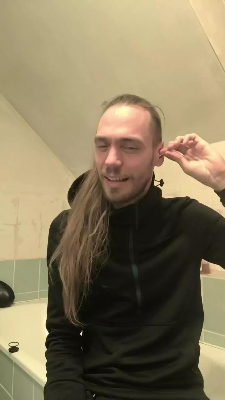 toinuss on Cam4 