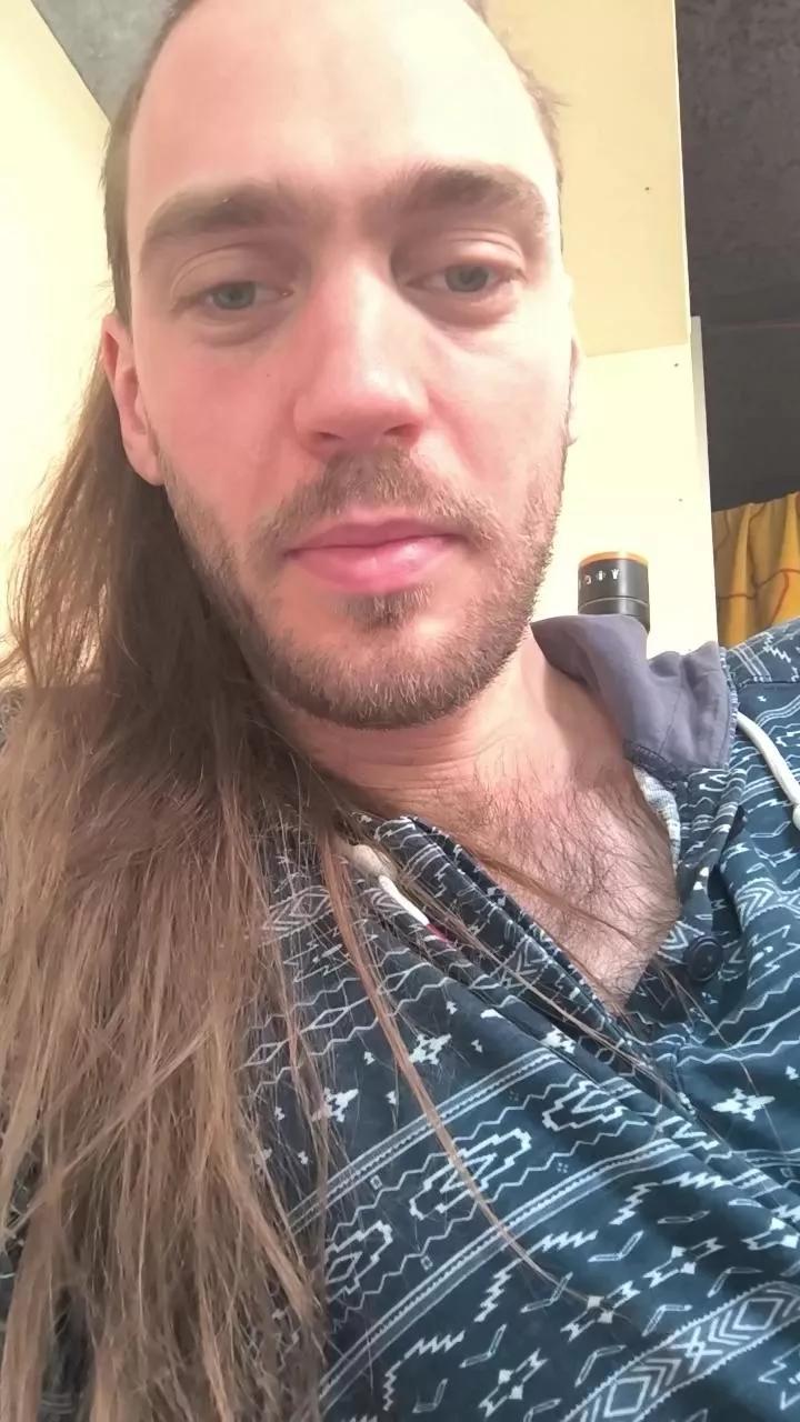toinuss on Cam4 