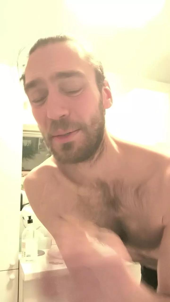 toinuss on Cam4 