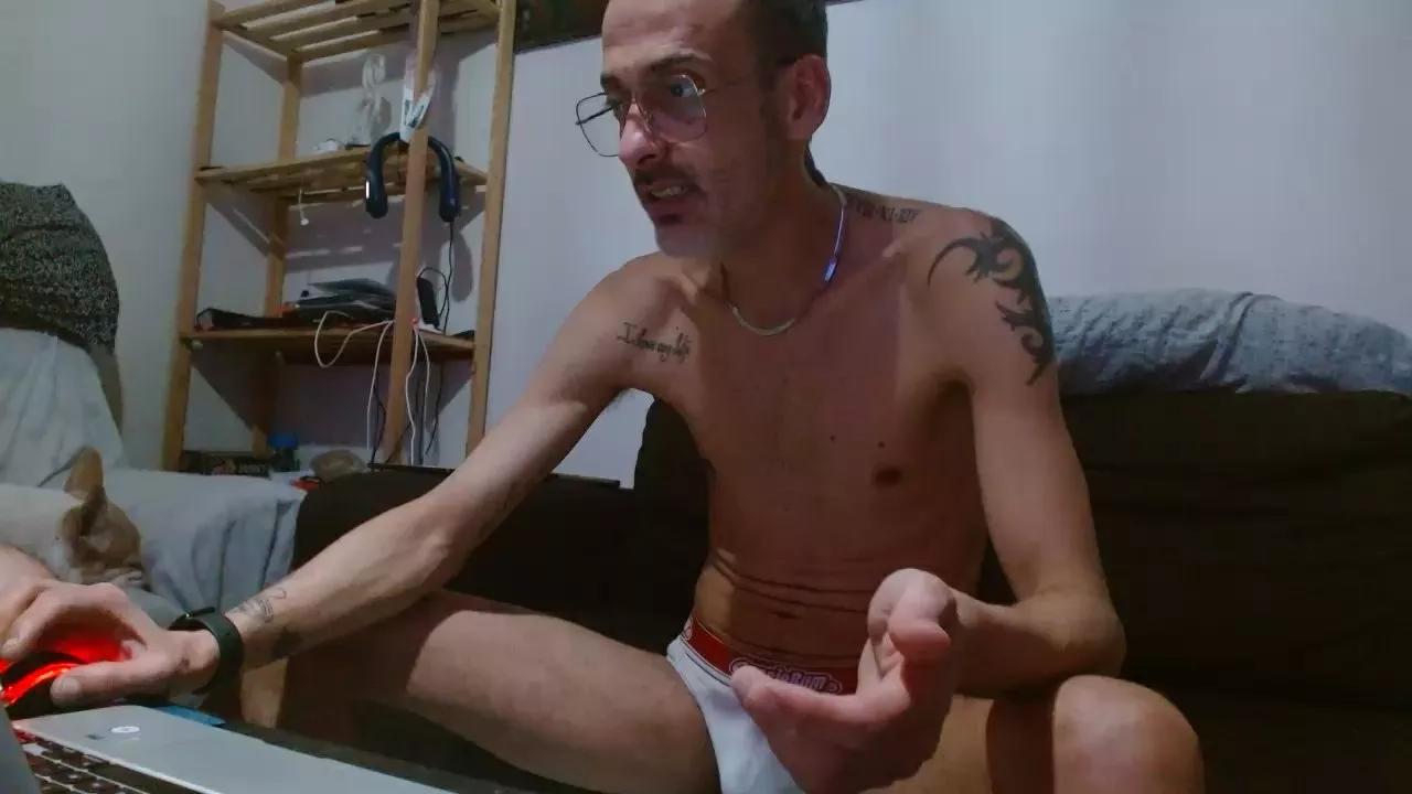 toniynano on Cam4 