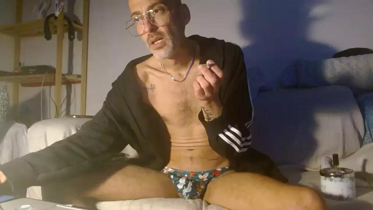 toniynano on Cam4 