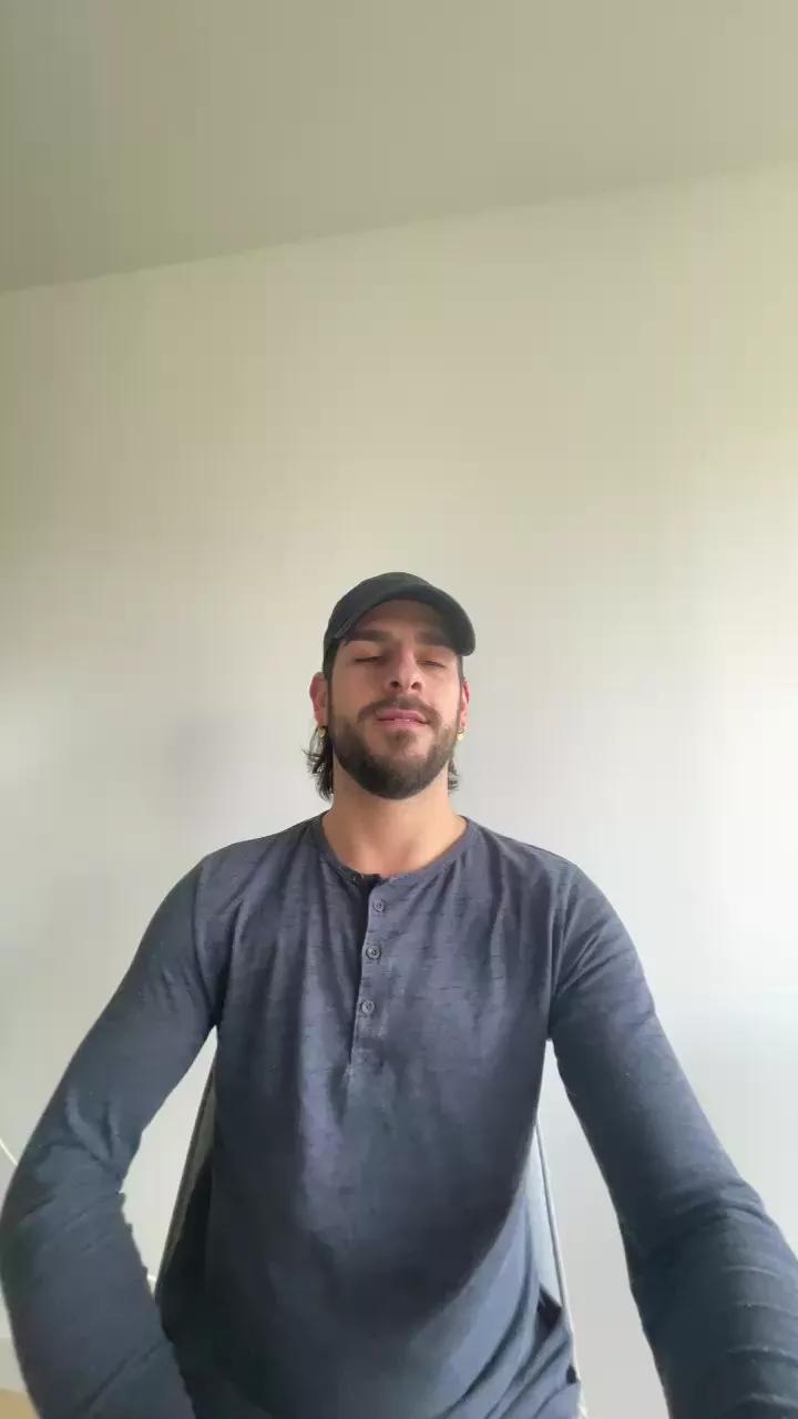 TonyH19 on Cam4 