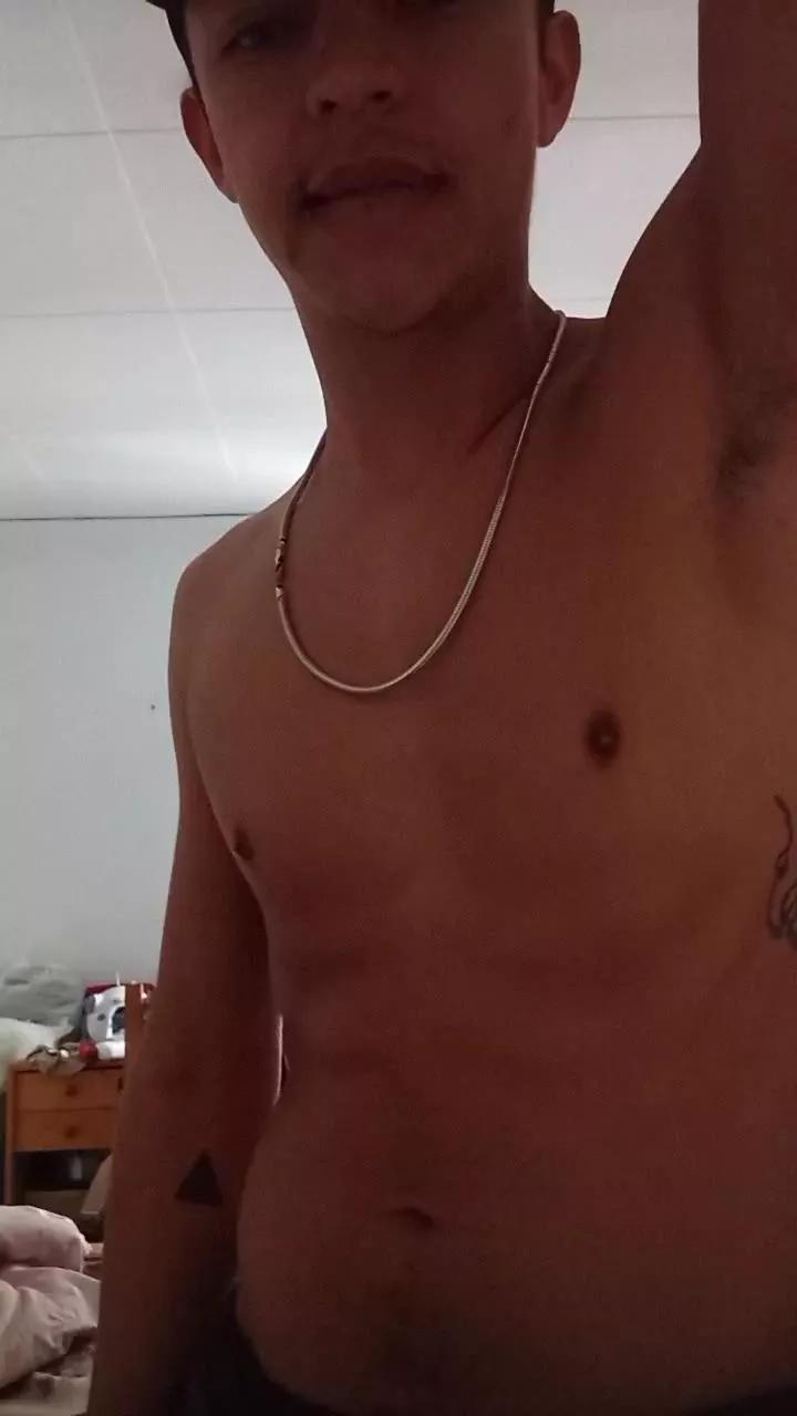 Tupapalarga on Cam4 
