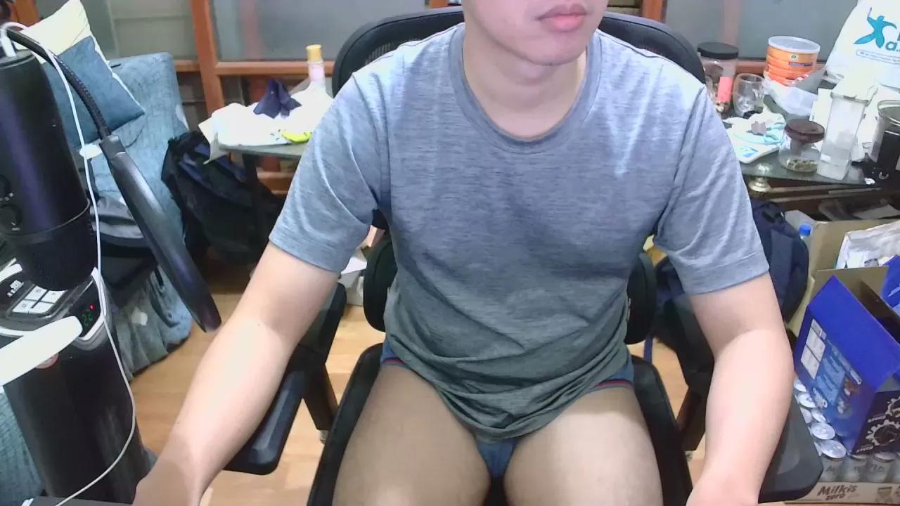 txxple777 on Cam4 