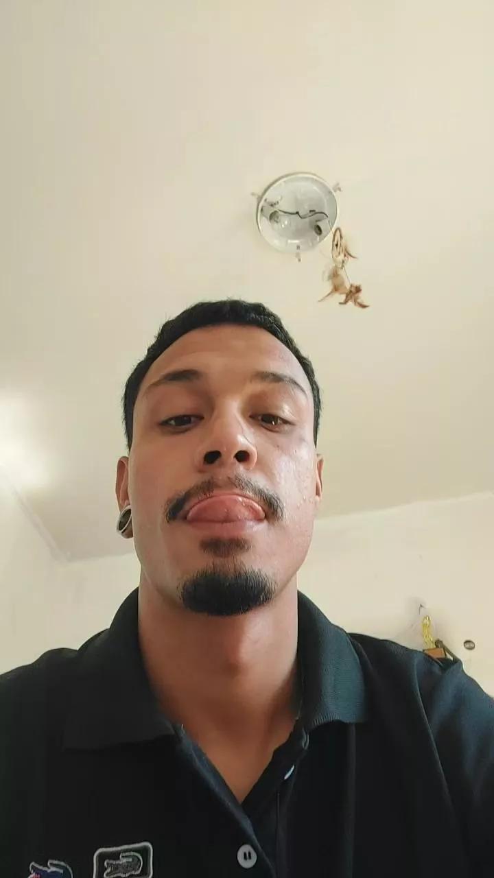 tzprado2dk on Cam4 