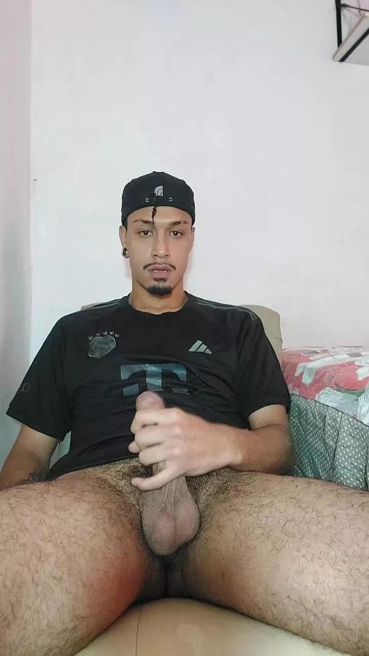 tzprado2dk on Cam4 